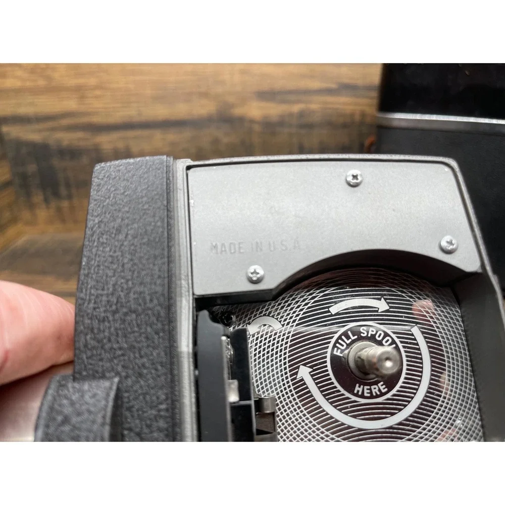 Bell‎ & Howell Electric Eye 8mm Movie Camera Made USA Serial AY-22477 Case VTG